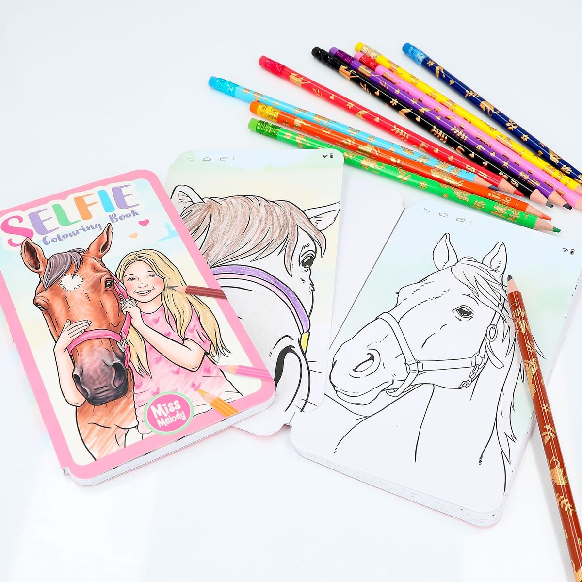 depesche-miss-melody-selfie-colouring-FCF89F6D5.jpg