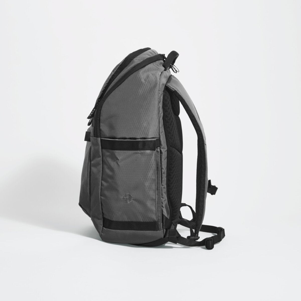 eoto-rucksack-easy27-grau-7FF10B652.jpg