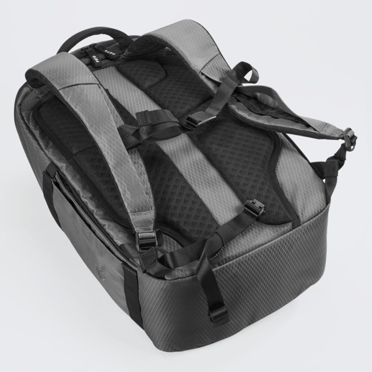 eoto-rucksack-easy27-grau-7FF10B654.jpg