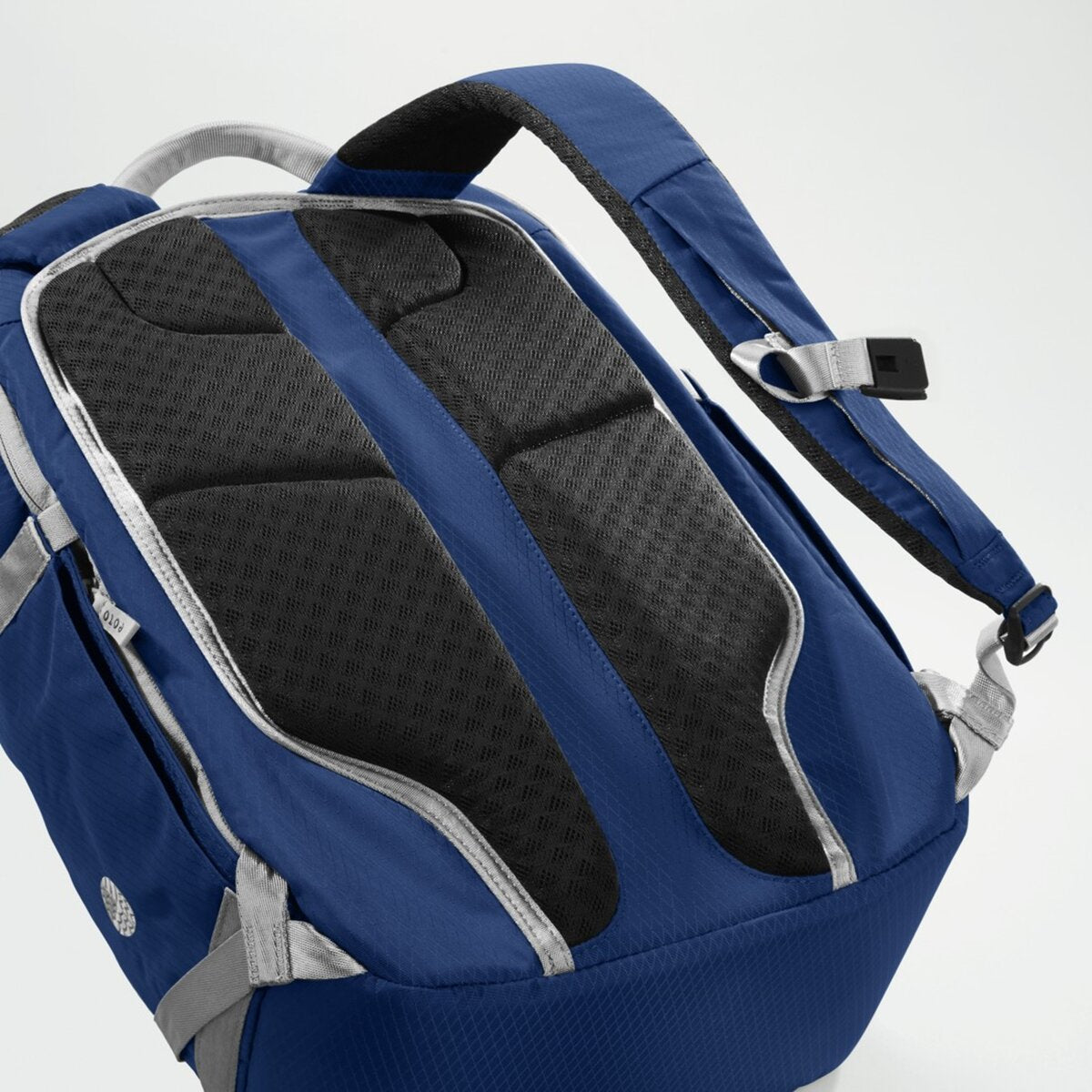 eoto-rucksack-tidy22-nachtblau-A8E70A495.jpg