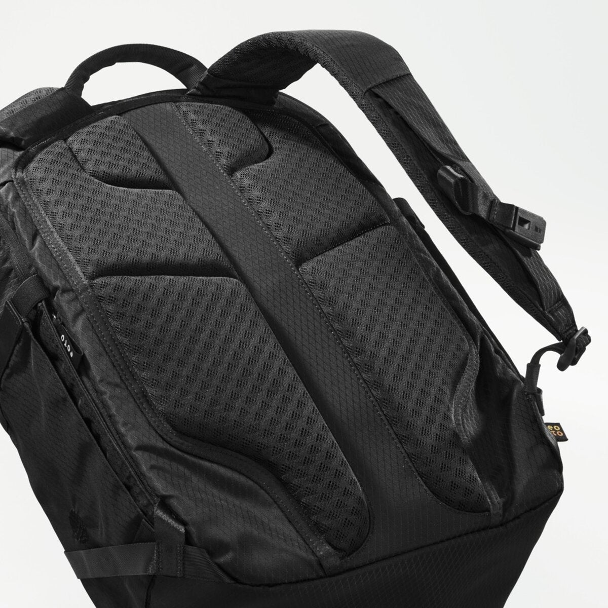 eoto-rucksack-tidy22-schwarz-F0ACCF625.jpg
