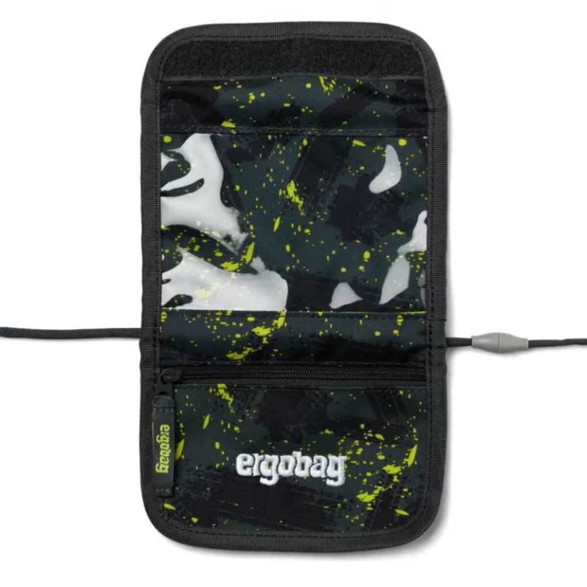 ergobag-brustbeutel-maehdreschbaer-schwarz-grau-B8C3B4272.jpg