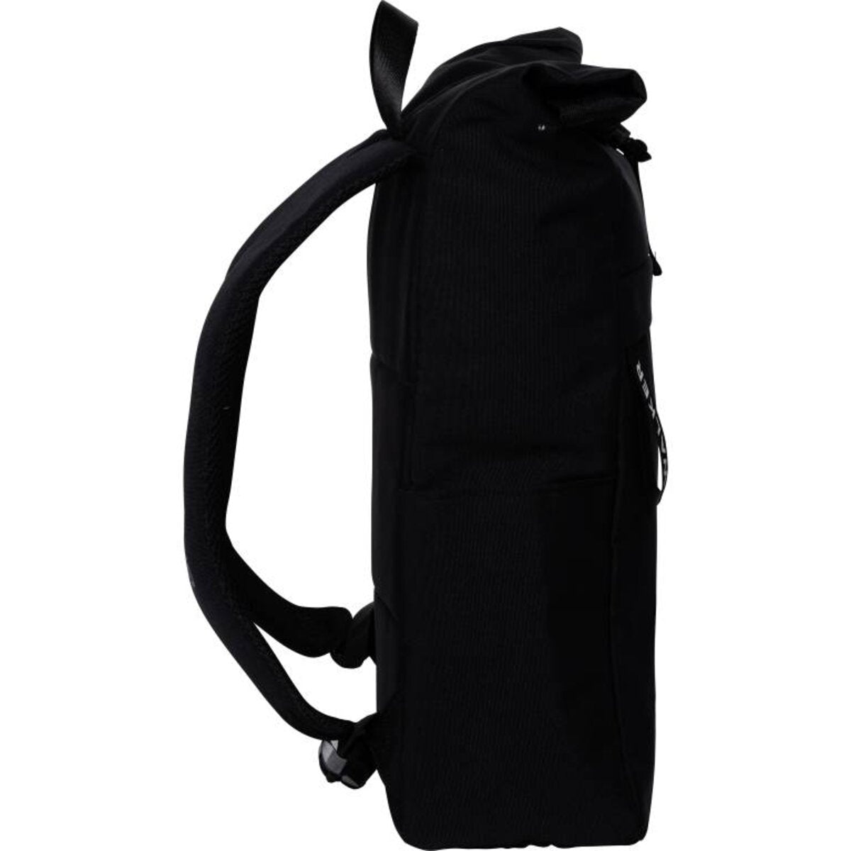 schneiders-roll-top-rucksack-7B10D3587.jpg
