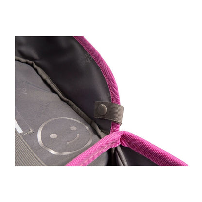 school-mood-neoncap-hero-air-B7AAD6713.jpg