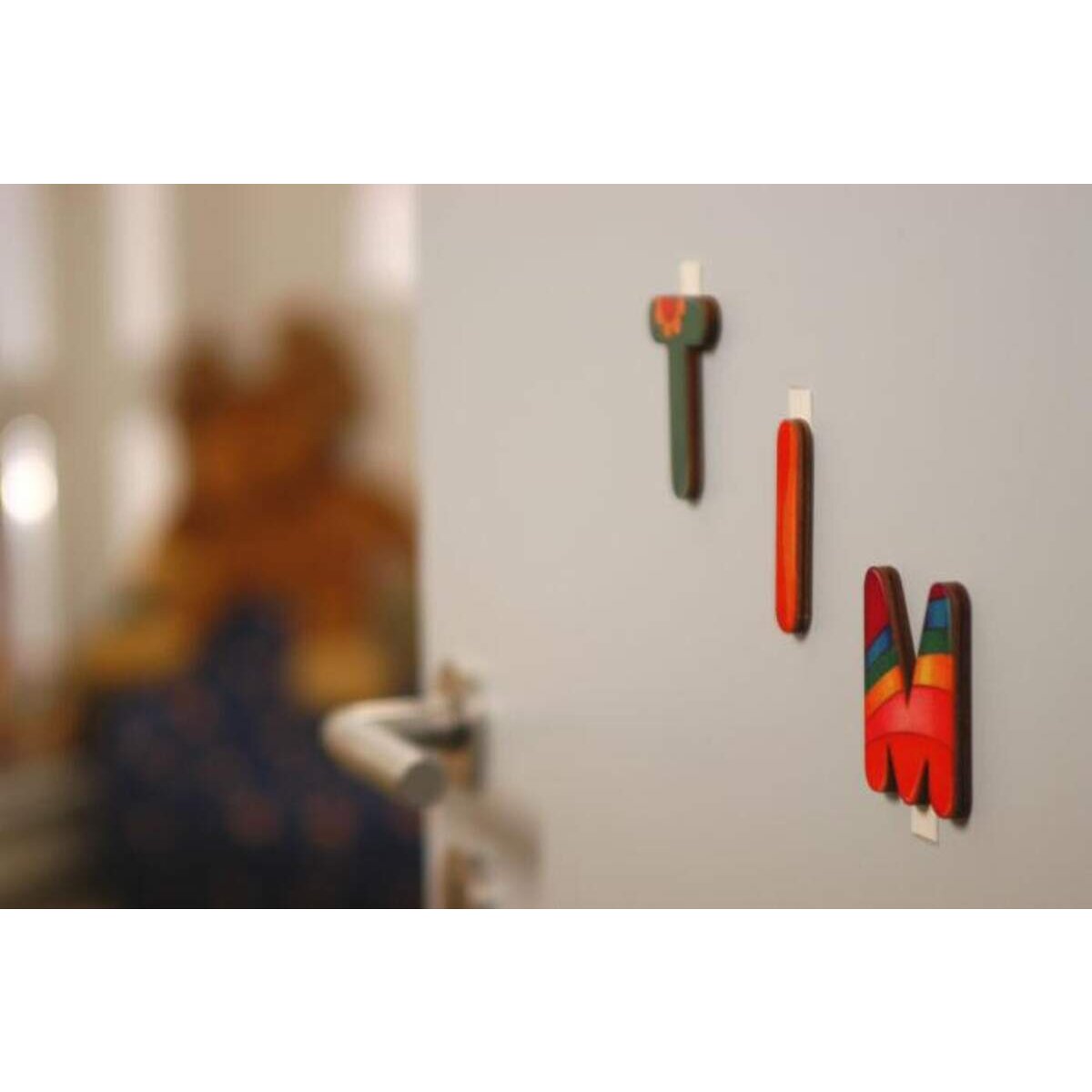 tesa-powerstrips-small-14-strips-6275F8053.jpg